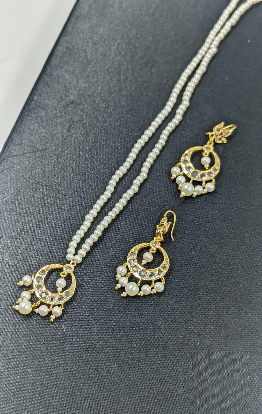 Zuha White Chand Bali and Pendent