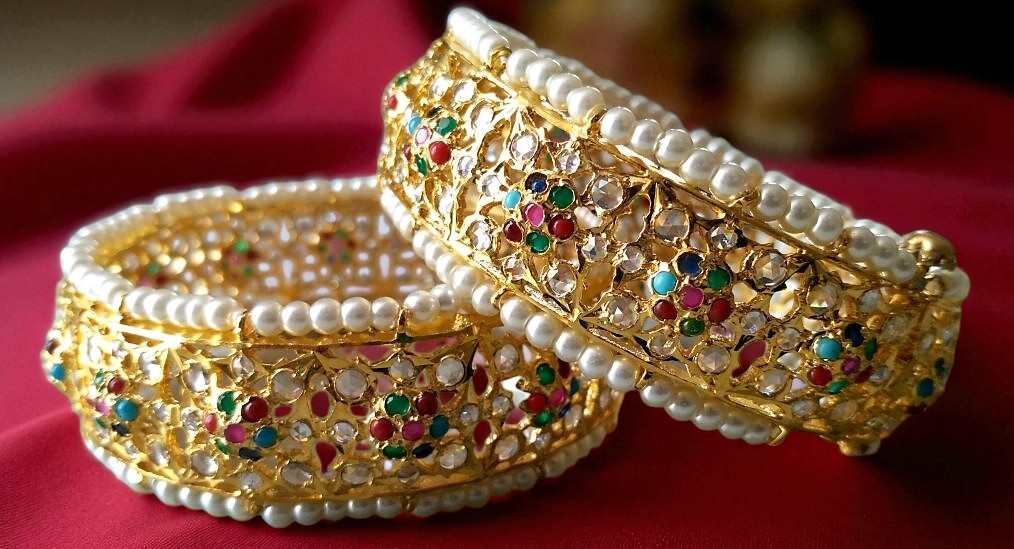 Neha Multi Color Bangles