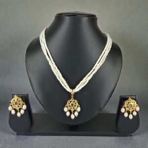 Huma Real Pearl Pendent Set